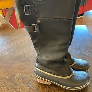 Size 8.5  sorel slimpack boots